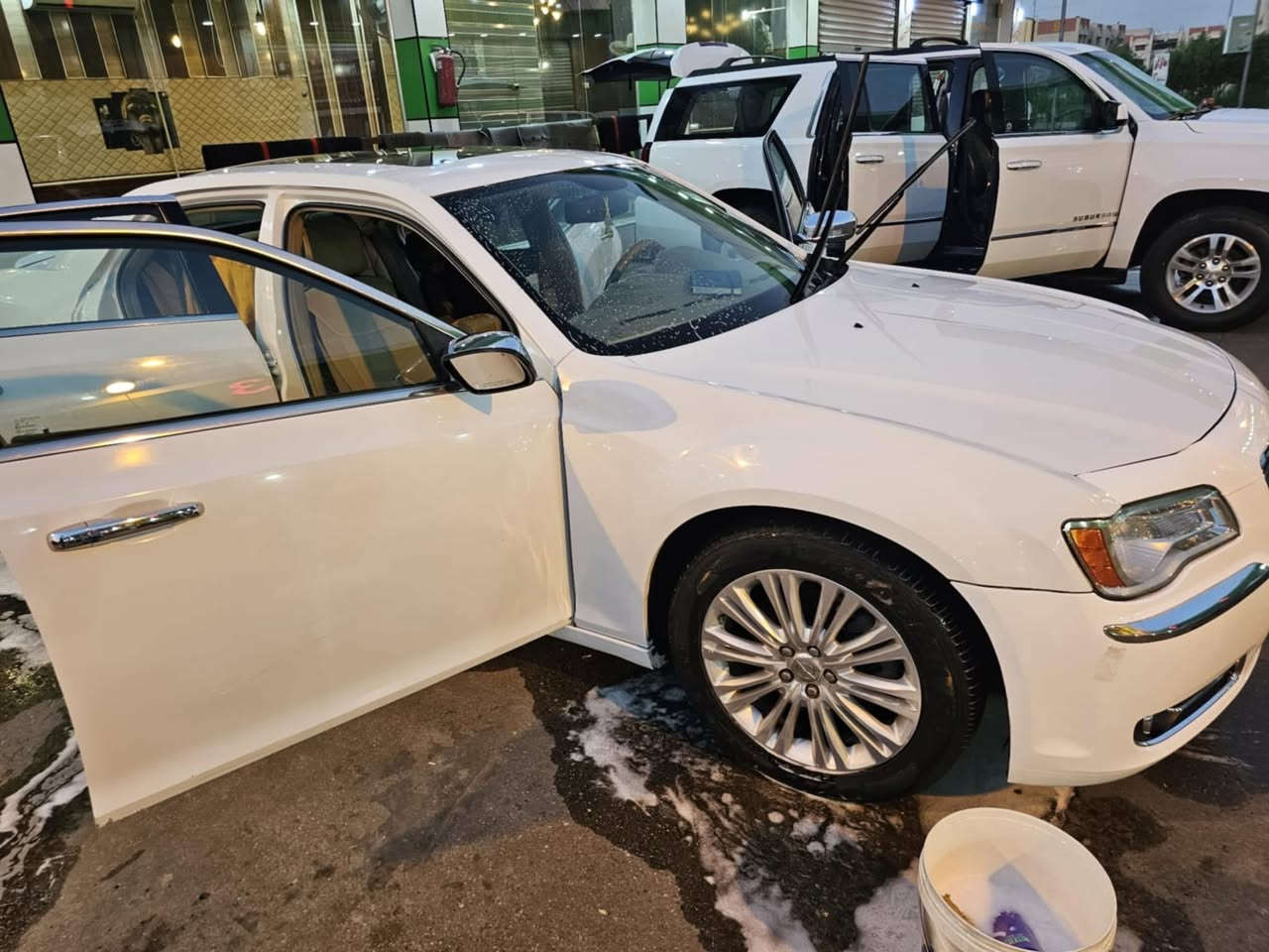 يا الله
سعر 180$
‏‭***********
 
نوع السيارة 🚗 : اوباما فور ويل  فووول الفوا 
سنة الصنع 2014
موقع السيارة 📍: بصرة 
اللون : ابيض 
المسافة المقطوعة : 149 الف 
حجم المحرك ⚙️ :3600
ناقل الحركة ⚙️ :اوتو
رقم بصرة 
المواصفات  👇:
- شاشة كبيرة 
دواخل بيجي 
بانوراما 
استخدام خاص باسمي منذ 2018
- بصمة
- كامرة
- تشغيل عن بعد
- كشنات جلد وكهرباء
- كشنات تدفئه تبريد 
- خزن ميموري 
ثلاجة تدفئة تبريد  
- مرايات قلاب 
كير اوتماتيك +سبورت 
- ويل 18 اصلي 
رقم السيارة : بصرة  
حالة السيارة : وارد كندي تقرير ثلوج  
الضرر : بارد قطعتين على كد الشبر
شرط الفحص
