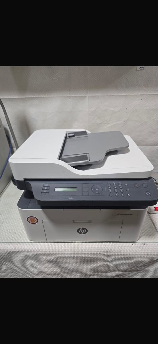 طابعه hp ابيض واسود ليزري طبع واستنساخ وسنكر واي فاي النظافه 98‎%‎ فيدر لطبع الكتب الرسمية والملازم السعر 135 الف توصيل لكل العراق


**إذا كنت صاحب هذا الإعلان وتريد حذفه لأي سبب، رجاءا أرسل رسالة إلى الدعم الفني**