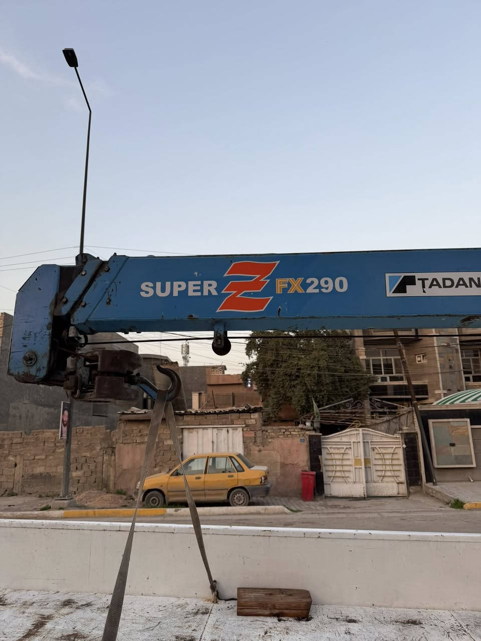 كنتر كرين موديل 2017  مرسمه كرين باسمي
كرين مخالف 290

سياره جاهزه 

سعر 285
***********
