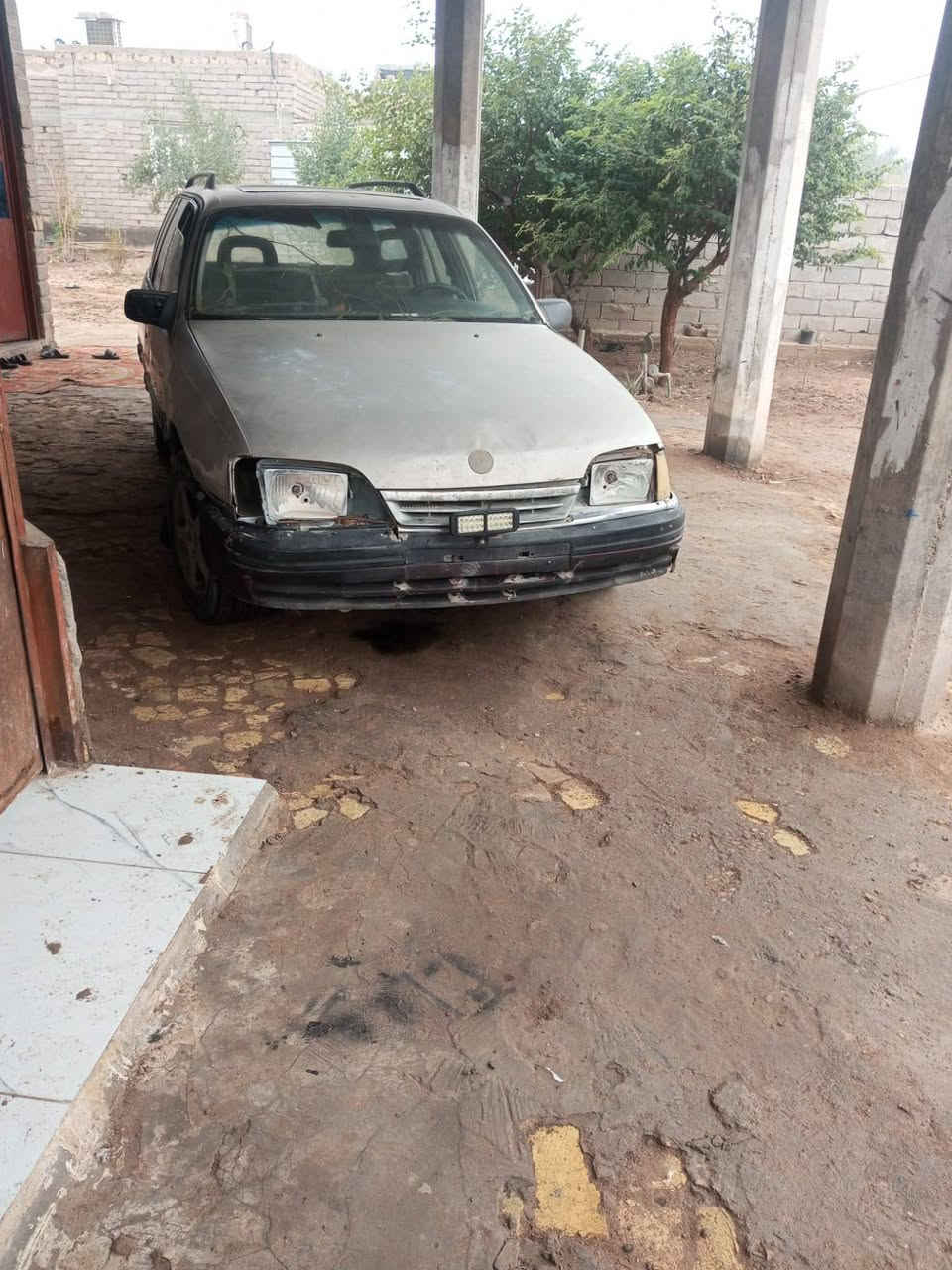 سلام عليكم مكلف بال نشر سياره اوبل للبيع رقم بغداد سنويه ب أسمنه منتهية 2021 مكينه وكير ونجي اللوحات ما مستلمينهن يعني مطبوعات ومحد راح استلمهن الي تفيده تصقيط يتصل وبخدمته  سعر 12 ورقه وبيها مجال *********** العنواق البصرة القرنه
