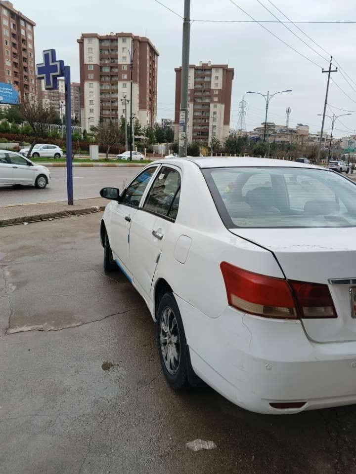 جۆری سەیار  byd  g3   2013
ڕەقەم عەسڵ و سەنەوی ئەوەلیات بەشەرت
گێڕو مەکینە سەنی بەشەرت 
تەقەو ڕەقەی بەشەر چرکەی تیانیە
ناودەری زۆرجوان بێدەع و بۆیاخە 
تەیەو ویلی نوێیە 
شوێن  سلێمانی ژمارە (***********)
تێبینی / جوابی کۆمێنت نادەمەوە گۆڕینەوەم نیە السليمانية, العراق
