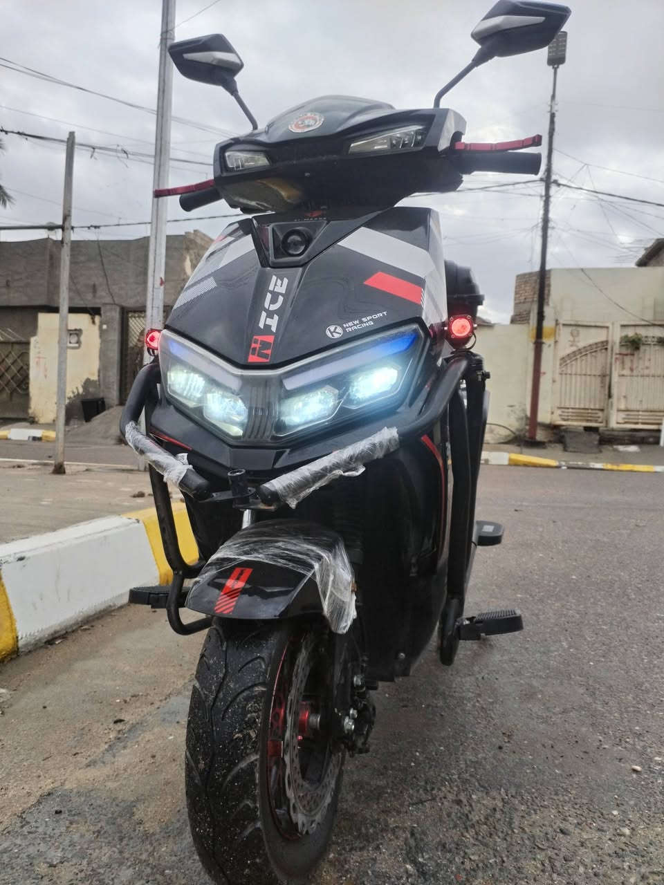 السلام عليكم موطور شحن للبيع موديل 25 امدرع من كل جهات  موطور شركه الماسه شبح  سرعتة 99 بطاريات كبار على فحص كهربائيات كله شغاله من هورن واشاير من اكلوب عالي ناصي  زنون   يجي 4 نمر  موطور نضيف وامرتب  يجي  يشتغل على بصمه و كارت السعر675الف وسويجن👍 مستخدم شهرين 
ا  مو شراي لا يدك ولا يعلق ولا شي 
العنوان فلوجه اتصال ***********
