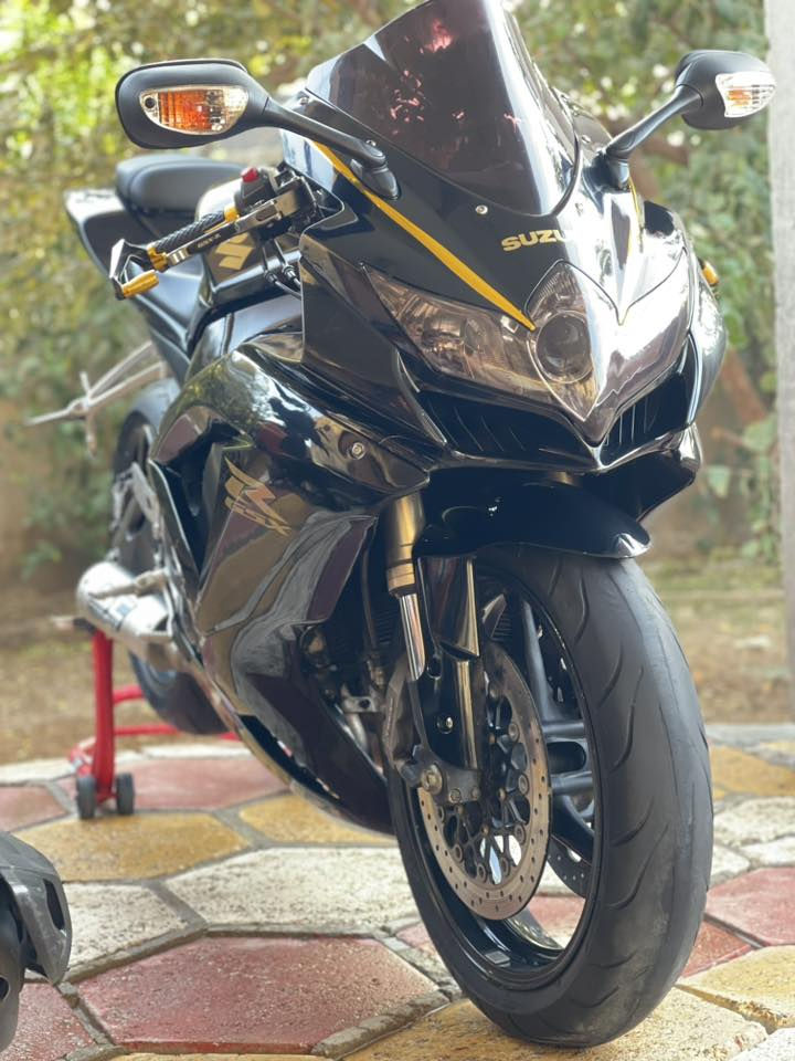 سلام عليكم جكسر محرك 600 دراجة اني مستوردهة من اليابان رايدهة ب42 مكاني ديوانية ***********
