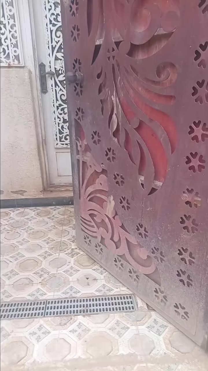 سلام عليكم بيت البيع او للايجار ***********
