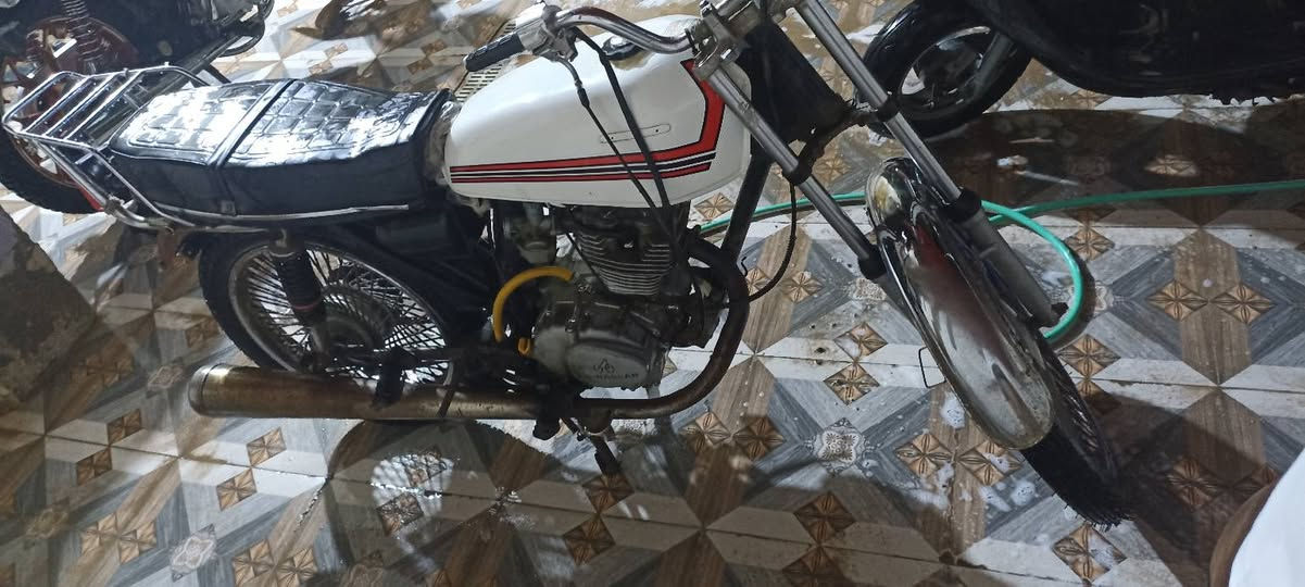 السلام اربعه كير مكينه ارشه دراجه كلشي بيه جديد تايرات تانكي بنزات واير سكليتر واير كلج بلك كله جديد دراجه كلك كلك تجي تاخذه من باب بيتي مفتوحه مره وحده مكاني ديوانيه شارع الوكفه خلف بريد تحدي معروضه ب275
*********** بي واتساب
