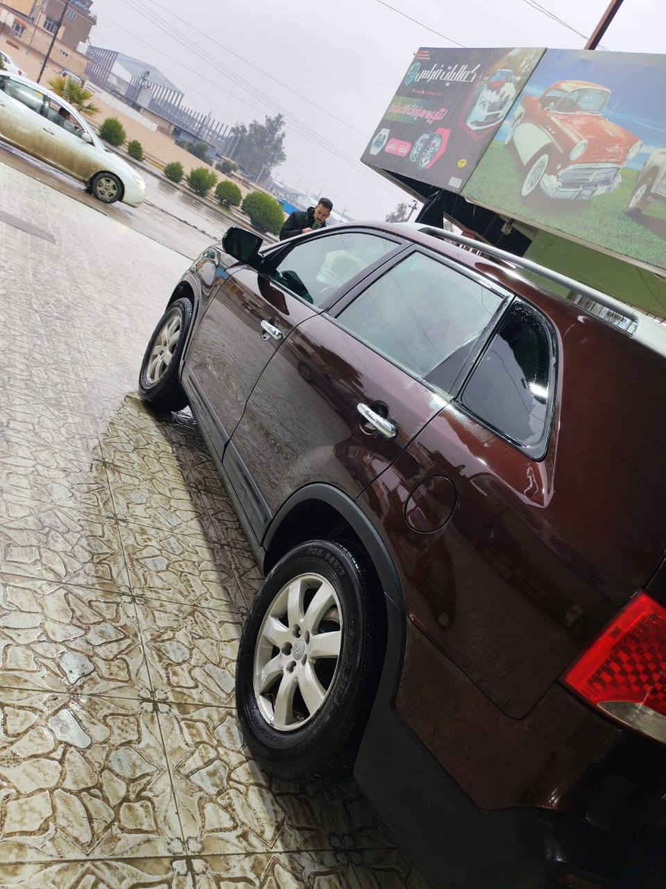 كيا سورينتو للبيع 2011
بيها بوند مبدل وراس الجاملغ مصبوغ من الجهتين بدون اي دواخل السيارة باسمي 
السعر 138 وبيها مجال 
للاستفسار مراسلة الصفحة
او الاتصال على الرقم ***********
