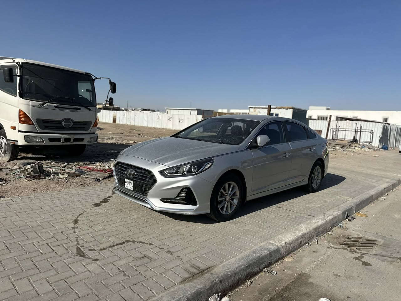 سوناتا  وارد كوري
مديل2020 معلايه 2023بدون رقم  موصفات بصمه مرايات شفط كشن كهربائي السعر 120 بيه مجال العنوان البصره ***********
