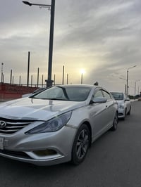 سوناتا • ٢٠١٢ • حادث بسيط