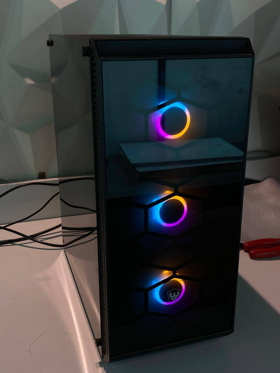 Case Gaming
465,000الف

CPU : Ryzen 3 3200G
GPU : RX580 8GB SAPPHIRE
MOTHERBOARD : B450 GIGABYTE
RAM : 16GB 3200MHZ
STORAGE : 128GB SSD / 500GB HDD
COOLER : AIR cooler AIGO


**إذا كنت صاحب هذا الإعلان وتريد حذفه لأي سبب، رجاءا أرسل رسالة إلى الدعم الفني**
