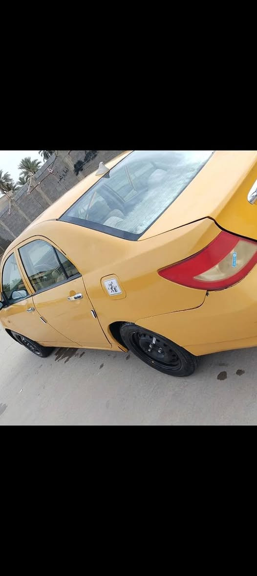 سلام عليكم بي واي دي F3  كير ومكينه مسيوبوشي بلادي كير عادي موديل ١١ نظيفه جدا بيه بس باب مبدل شركه اثر شخطه قويه بدون دواخل سنويه لل ٢٠٣٠  هزه جديده رقم انكليزي هيئه مصغره رقم بغداد والسياره بكربلاء وراعيها بكربلاء بدون خياسات مكينه وكير مكفول حداديه ٨٠ ب/100 شرط مكاتبه مروريه لان المداور مايكلف واللي يخاف من الرعايه هذا الموديل ماعلى للاتصال ***********  *********** الأسيا بي واتساب
