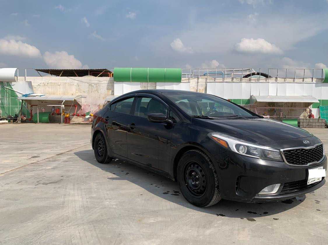 سلام عليكم  كيا فورتي للبيع موديل 2018 وراد امريكي  بيه قطعه الجاملغ الخلفي السياره جاهزه تخم تاير جديد وحداديه وتبريد خير من الله السياره للبيع فقط ، السعر 120 بيه مجال للشراي رقم بغداد تحويل ثاني يوم للاستفسار على الرقم *********** مكلف بالنشر .
