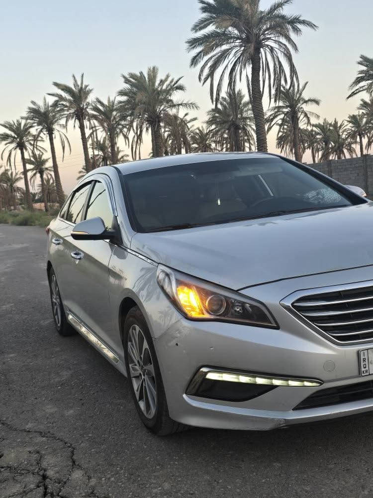 سوناتا سبورت 2015 وارد امريكي 
حادثها جاملغ وبنيد بدون دواخل 
موصفات 
بصمه تشغيل بصمة ابواب ترحيب  جنطة ذكيه عند الاقتراب
رادارت جانبيه شاشه وكامره مراية داخليه تعتيم ليلي 
تبريد منفصل مناخين  ثلج وتدفئة بكشنات الامامية كشن سايق كهربائي
سماعات Dimension ودمام خلفي بلادي  
السعر١١٨  للا ستفسار *********** بغداد, العراق
