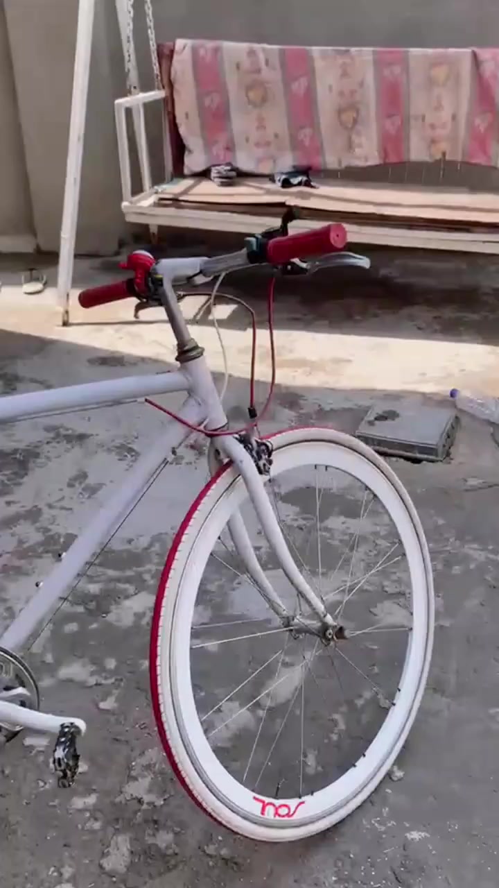 للبيع سعر 125 وبي مجال 
*********** مكان قرب بسمايه
