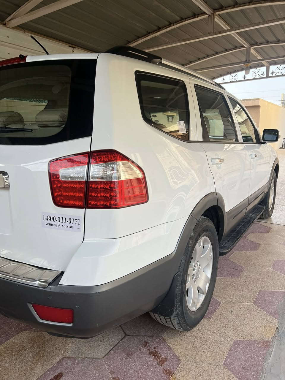 🌷ببركة الصلاة على محمد وآل محمد 🌷
للبيع كيا مهافي موديل 2012  
لون ابيض  رقم بغداد
 سياره مكفوله من ضربه من تبديل من صبغ شرط السونار مواصفات فول واحد ع واحد AWDالفور ويل بصمه تشغيل وبصمه ابواب كشنات جلد وكهرباء فتحه سقف 
كير  ومحرك مكفولات برغي ممفتوح بيهن على وضع الشركه مكينة 6 سلندر 
7 راكب 
3 ثلاث قطع تبريدً 
 شاشه كبيره 
وكامره دواره 
فول تحكم ستيرن جهتين 
 لد امامي ولد خلفي  نضام منحدرات
 كشافات زينون لايتات 
ويل كب كبير 
كشن كهرباء  داخل لونين بيجي واسود وبعد بيها مواصفات اكثر / مكان سياره الأنبار /الخالديه /حصيبة الشرقيه 🌷
للاستفسار الاتصال على 
الرقم *********** 
#السعر_165🌹 وبيها مجال  للشراي
ملاحظة ⚜️ السيارة كاملة بدون اي نقص
