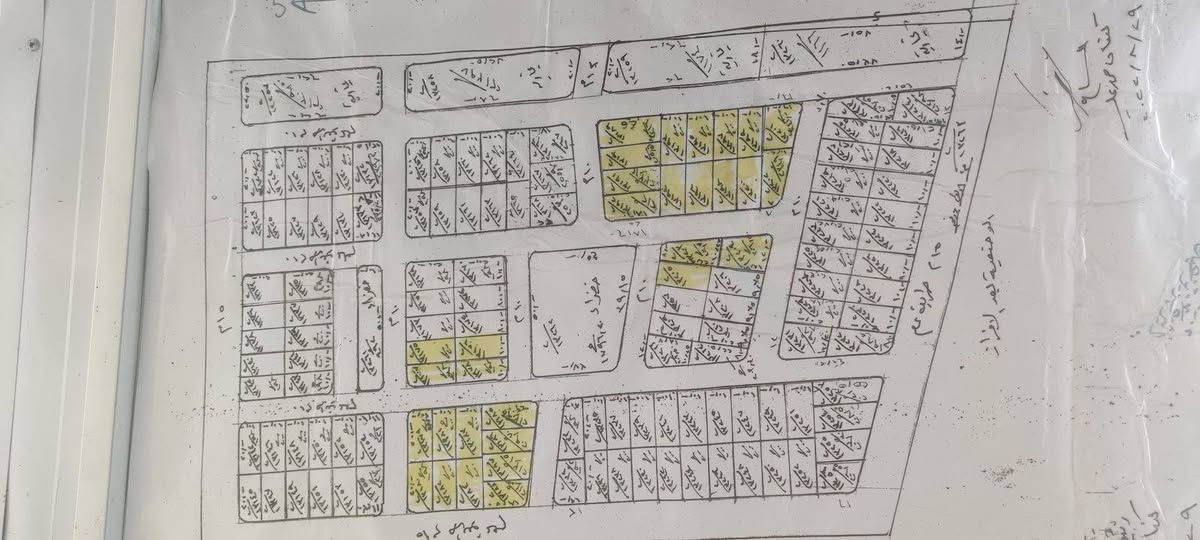 قطعة طابو صرف توزيع المحققين امام مستشفى البيطرة مجاور مجمع بلاد الرافدين كلش موقع مميز عل خضراء رقمها ١٣٢٣٥  مقاطعة ٢٧ مساحة ٢٠٠ متر السعر ٩٤ للاستفسارة ***********
