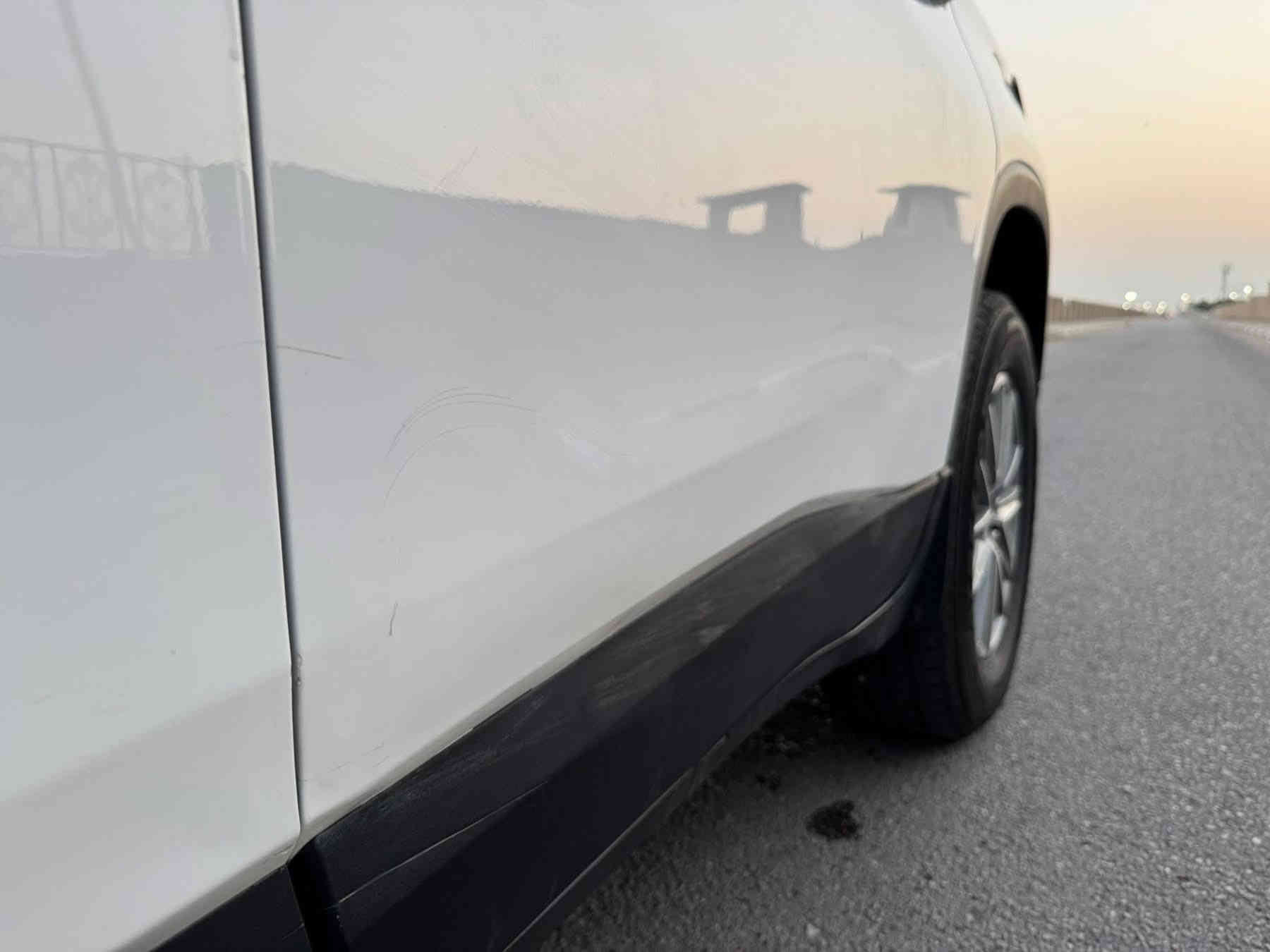 :ترافرس LT 

مرقم اربيل 

الضرر: ( صبغ جزء من البنيد فقط صور الحادث مرفقة )

•المواصفات :
▪️السيارة: شيفرولية ترافرس 
▪️الموديل: 2023 
▪️المحرك: 3.6L (ستة سلندر)  
▪️اوتو ستوب اطفاء ذاتي
▪️بصمات عدد 4 للأبواب  وتشغيل عن بعد
▪️رادار امامي مانع تصادم 
▪️حساسات خلفية اصل
▪️شاشة الدشبول كب قاصه
▪️تحكم فول كهرباء لكرسي السائق
▪️السيارة بنظام تبريد 3 قطع
▪️سايد بريك بصمه
▪️اشاير بالمرايا الجانبية +نقطه عمياء
▪️تحكم ستيرن جهتين بلوتوث وحاكية وكروس سرعة وتحكم صوت 
▪️نظام ABS مانع انزلاق+

▪️السيارة 7 راكب تلث قطع تبريد 
السعر:  27,300$ 

مكان السيارة بصرة 
للاستفسار الاتصال فقط ***********
