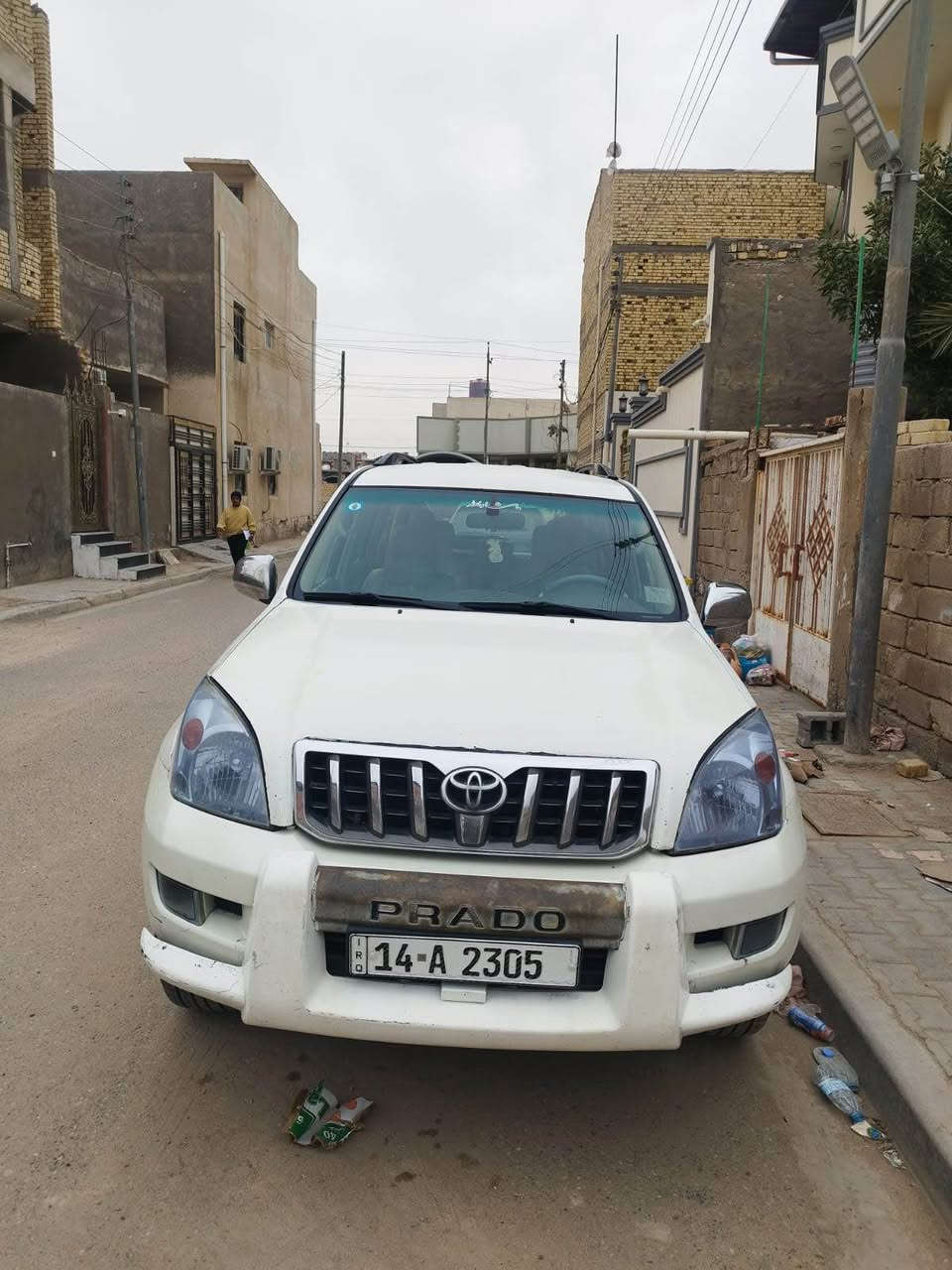 برادو موديل 2009
VX فول مواصفات
6 سلندر 
كفاله گير ومحرك وحداديه 
تخم تاير جديد 
حداديه جديده 
مدوشمه وجاهزه 
رقم جديد تحويل ثاني يوم 
السياره خير من الله 
افحص وين ماتريد 
بيها قطعتيت صبغ فقط اثر جراد 
الاستفسار *********** البصرة, العراق
