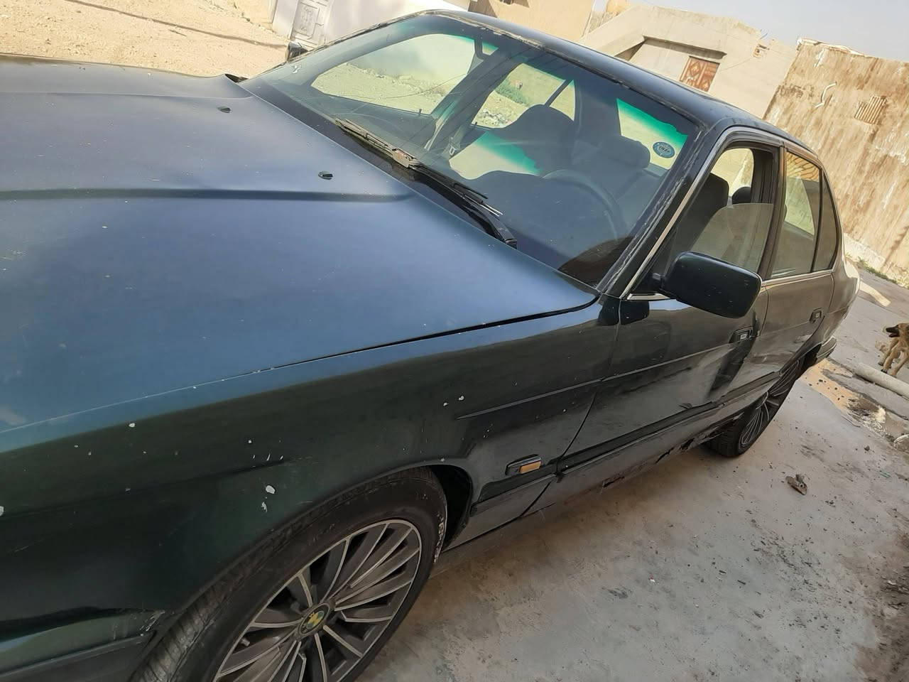 سلام عليكم بي ام للبيع او مراوس بيها ملاحظات نواعم تحتاج جناي يرتبها كير حاويه مكينه مبدل كازكيت هاي صورها راعيها ثاني يوم يحولك  موجود خاص او اتصال *********** السعر ٤٢ بيها مجال حك الجيه مكانها ديالى مندلي
