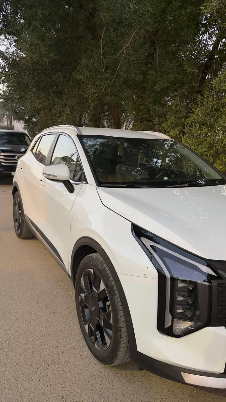 سبورتج 2026 خليجي ماشيه 6 الف للبيع كفاله مكانها بغداد 
حي الخضراء ***********
