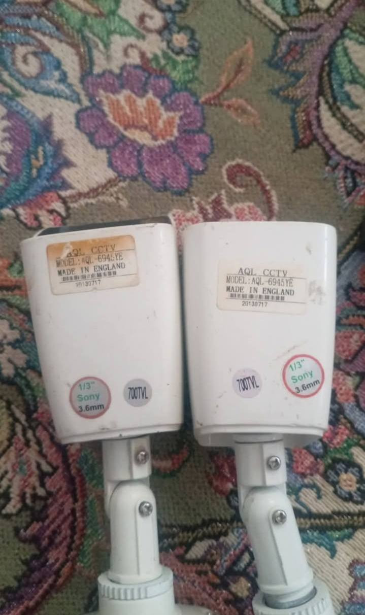 سلام عليكم كامرتين و دي في ار شغلات سعر 20 قفل قفل مكاني ناصريه يوجد توصيل ***********
