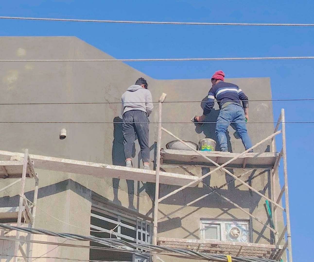 خلفه متفرغ من المناذره نشتغل جص سمنت بناء طابوك وبلوك وملتزم بلموعد انشالله هذا رقمي وتساب ***********
