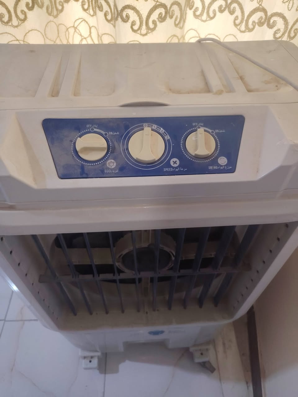 مبرده للبيع نظيفه واليف مالته جديد سعره مناسب ١٢٥ مابيه اي عطل ***********
