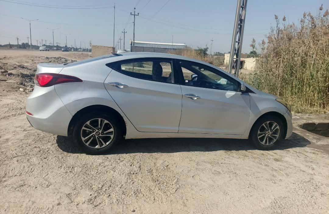 السلام عليكم
انترا للبيع 2016 خليجي بسمي حره بيه صبغ جماليه فقط جاملق  ودوسه شبر نفس الجه الايمن المكان ناصريه مركز مكينه كير شرط مامفتوح بلاد   1600 

السعر 113بيه مجال قليل مكلف بنشر  رقم صاحب ***********
