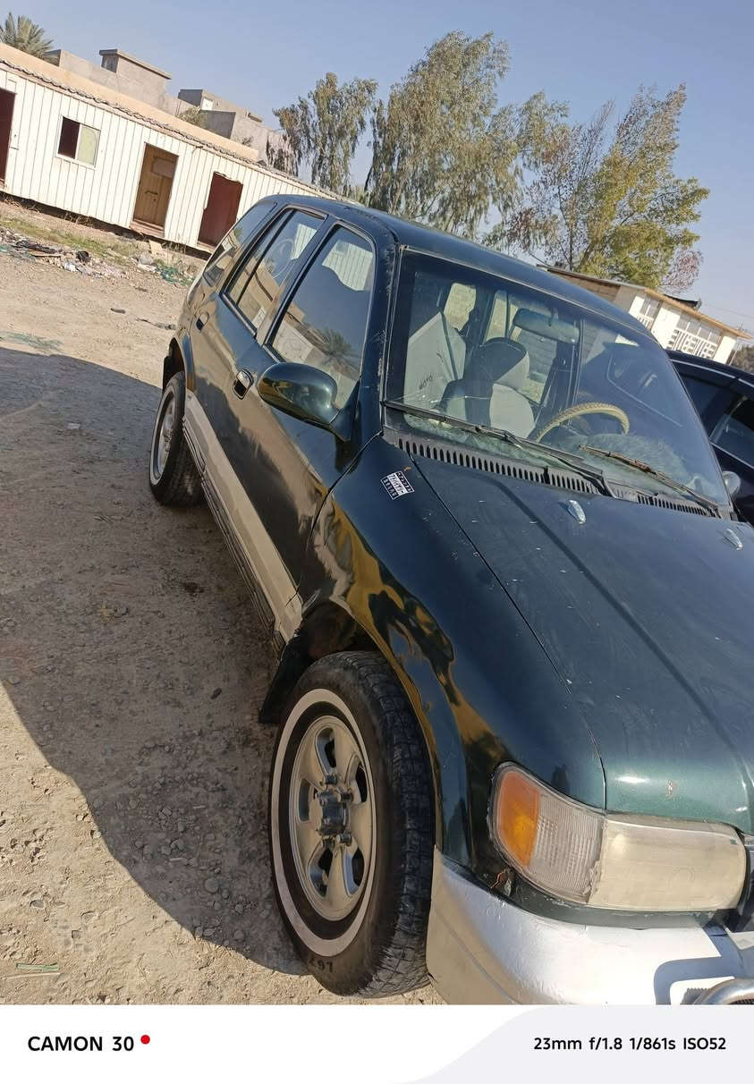 السلام عليكم
كيا سبورتج 
مصبوغة عام جماليه
مكينه سيفيا كفاله 
كير عادي كفاله 
تبريد شغال بس جوك الفان خربان 
صدر  فول 
مشروع وطني رقم بغداد موديل ١٩٩٣
٤٣$  بيه مجال ***********
