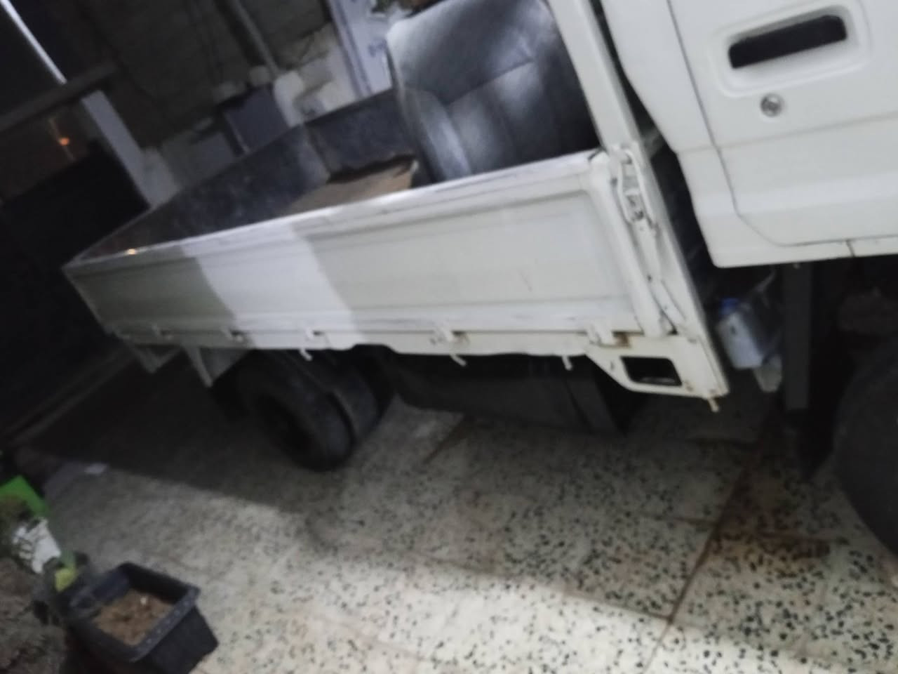 داينة موديل 96محرك كير اكسل شرط لاصرف ولا صوت مجفت جديد نوزل جديد تعمير كامل شاصي مكفول من اي عيب رقم كركوك مكان السيارة ديالى الغالبية 
السعر 45وبيها مجال الي ما يعجبة السعر يعبر المنشور التواصل مع الرقم 
***********
