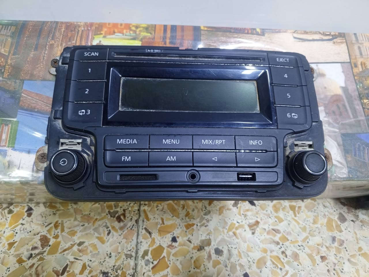 السلام عليكم مسجل تكتك 4 سماعات البيع شقال ونضيف يستغبل رام و فلاش وقرص و اواكس


**إذا كنت صاحب هذا الإعلان وتريد حذفه لأي سبب، رجاءا أرسل رسالة إلى الدعم الفني**