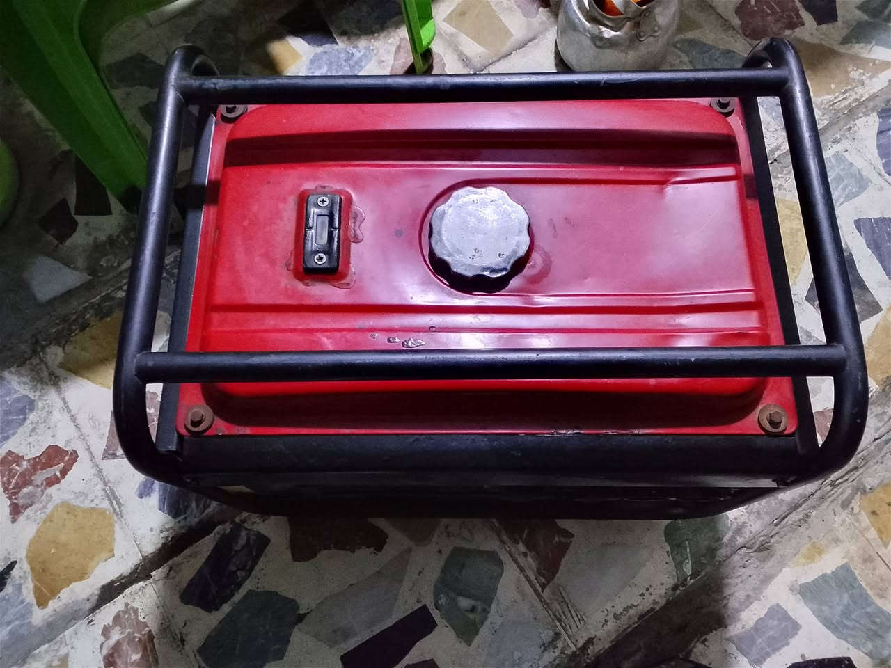 مولد 10امبير بعتهي جديدة مولد خير من الله  الله شاهد  لسعر 125 الف ***********
