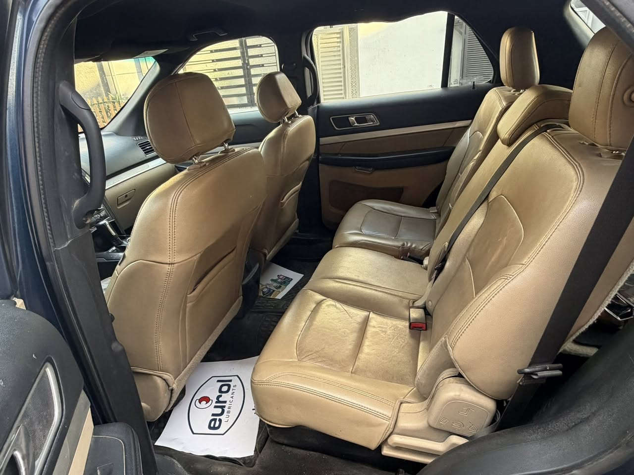 السلام عليكم 
فورد اكسبلور XLT
موديل 17
رقم بغداد
ماشيه 97 مايل 
السعر 180 
بغداد البنوك 
***********
