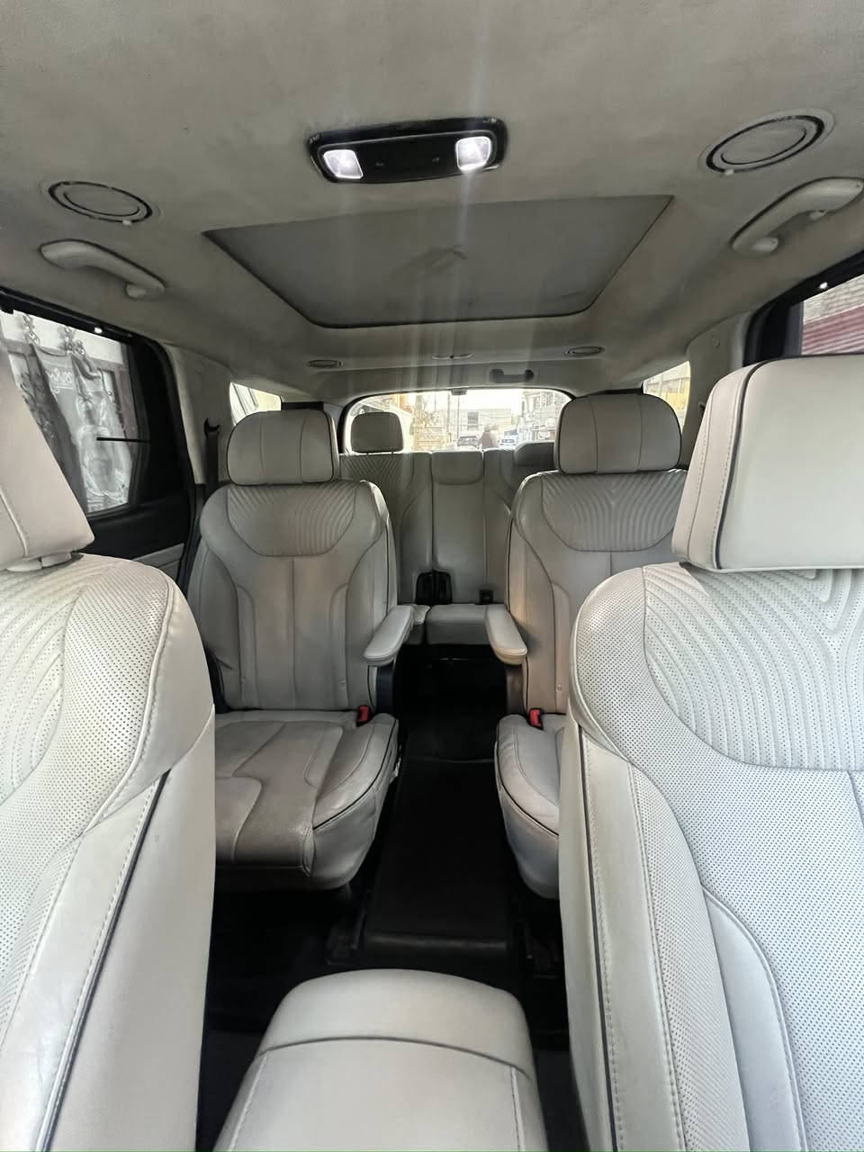 السلام عليكم
هونداي بالسايد كالكرفي موديل 2024 وارد امريكي حادثه ٣ قطع تبديل أصليات  فقط الباقي كله كفالة رقم بغداد بسمي تحويل مباشر ماشيه 44

فول مواصفات 

سقف بانوراما فتحتين

شاشة كبيره متصله

شاشة داتا شو

5 كامرات 360 درجه 

بصمة تشغيل وبصمة ابواب 

تشغيل عن بعد

تقديم وترجيع بالبصمة اصطفاف ذاتي

صندوق كهرباء شفط 

رادار امامي خلفي و رادارات جانبية

تحديد مسار

قيادة ذاتية 

حساسات خلفية وأمامية 

كشنات كهرباء وتدفئة وتبريد جميع الكشنات 

تبريد مركزي منفصل

خزن ميموري 

كشنات جلد ملكي قلاب منفصل 7 راكب

كشن هزاز

بردات جانبية

تدفئة استيرن

مرايه جانبيه قلاب واشاره وهيتر 

شاحن لاسلكي

سماعات هارمن كاردن عدد 16

سايد بريك بصمة 

5 وضعيات قيادة 

ويل كب حجم 20

فول تحكم ستيرن

شفتات بالستيرن

وبعد بيها مواصفات هواي

السعر 250 وبيه مجال 
*********** مكان السياره بغداد
