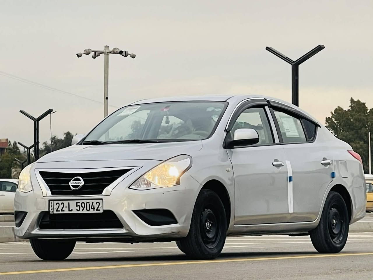 نيسان سني ٢٠١٨ هندي 
سعر ٩٥ بيهة مجال شراي 
بيهة صبغ قطعتين اثر طخة دراجة
موصفات تحكم ستيرن جهيتن
مانع نزلق يدات نيكل
شاشة جبيرة كامرة حساسات 
سيارة جاهزة ما بيهة اي نقص 
صدر جديد 
مكان سيارة بغداد الشعب 
رقم اربيل دولي هزة جديدة 
تحويل ثاني يوم 
***********
