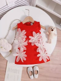 فستان بنات • ورود بارزة • توصل النجف