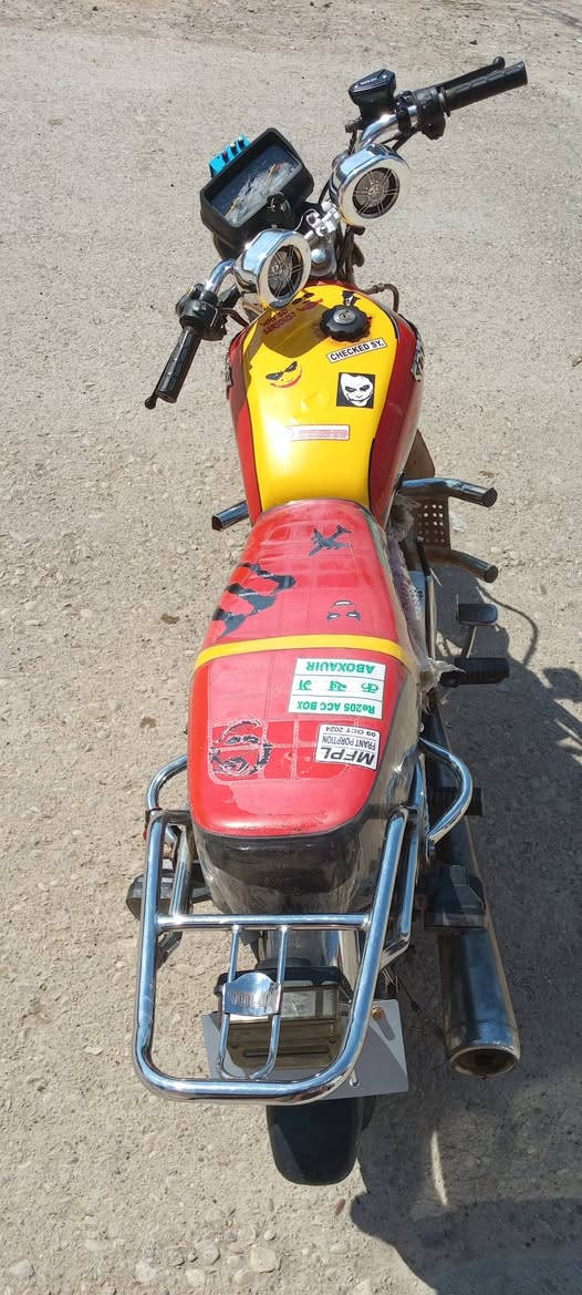 السلام عليكم دراجة سيفان موديل 23للبيع السعر 525وبيهة مجال المكان ديالئ بعقوبة تقاطع لسادة للاتصال عل الرقم ***********
