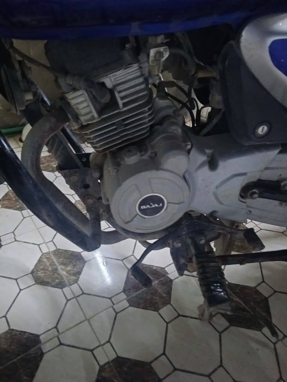 مديل 18 اوراق أصولي 
لا تبخير ولا تنقيص.
كهربائيه كلها شغاله 
السعر 750 وبيها مجال. 
العنوان خان بني سعد 
للرقم ***********
