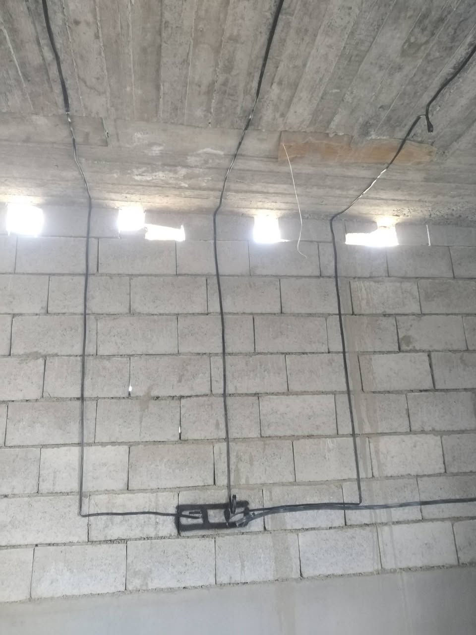 اصطه تسيس كهربامتفرغ عام شقل فول وكدام العين ربط وطني 
وبسعر مناسب ***********
