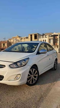 هيونداي اكسنت  خليجي  2015 رقم بغداد بأسمي فول موصفات  فتحة  فول تحكم ...