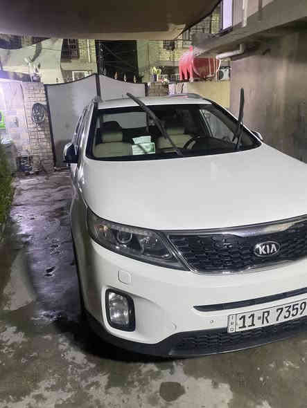 السلام عليكم 
سورنتو مديل ١٤ خليجيه 
بيها قطعتين سونار موجود 
مواصفاتها بصمة دخول ترحيب 
مري شفط  ٧ راكب تبريد ٣ قطع 
محرك ٦ سلندر حساسات خلفية  كامره اشاره بالمري 
رقم بغداد الجديد باسمي سيارة ماشية ١٦٩ كيلو 
مكانها بغداد الكمالية 
عارضها ب ١٨٠ بيها مجال قليل 

***********
