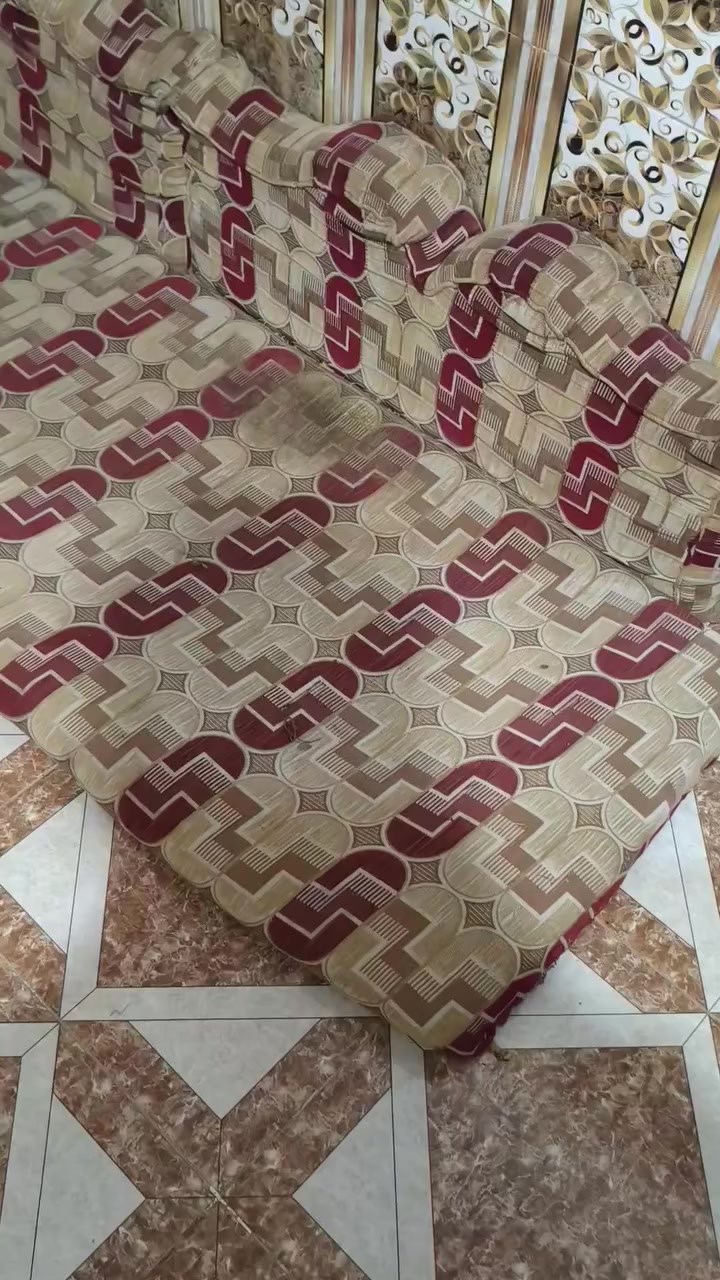 سلام عليكم شباب تخم البيع مو سفنج حبيبات الطول الطول ١٥ متر السعر ١٢٥ أو بي مجال حك الجيه ما متواجد عل فيس ***********
