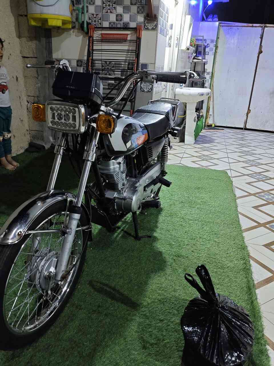 للبيع نامه عينه ولايت دراجه نضيفه السعر 525وبيه المكان القرنه ثغر حريبه متواجد فيس


**إذا كنت صاحب هذا الإعلان وتريد حذفه لأي سبب، رجاءا أرسل رسالة إلى الدعم الفني**