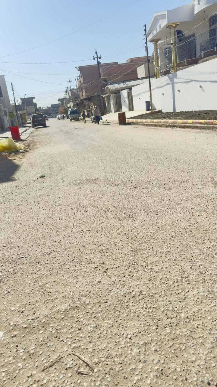 سلام عليكم
قطعه للبيع طابو صرف المساحه 124 ونص بل سند 
واقع حال 126
واجهيه 7
ونزال 17 ونص 
حله نادر 2 
ثاني وحده عن الركن 
وثاني فرع عن شارع العام حله ديوانية 
***********
