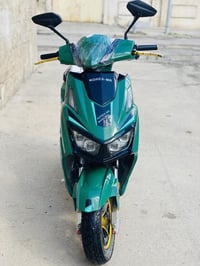 شباب مااطور شحن سكنس لبيع 6 بطاريات  الماطور جديد البطاريات نص عمر بس ...