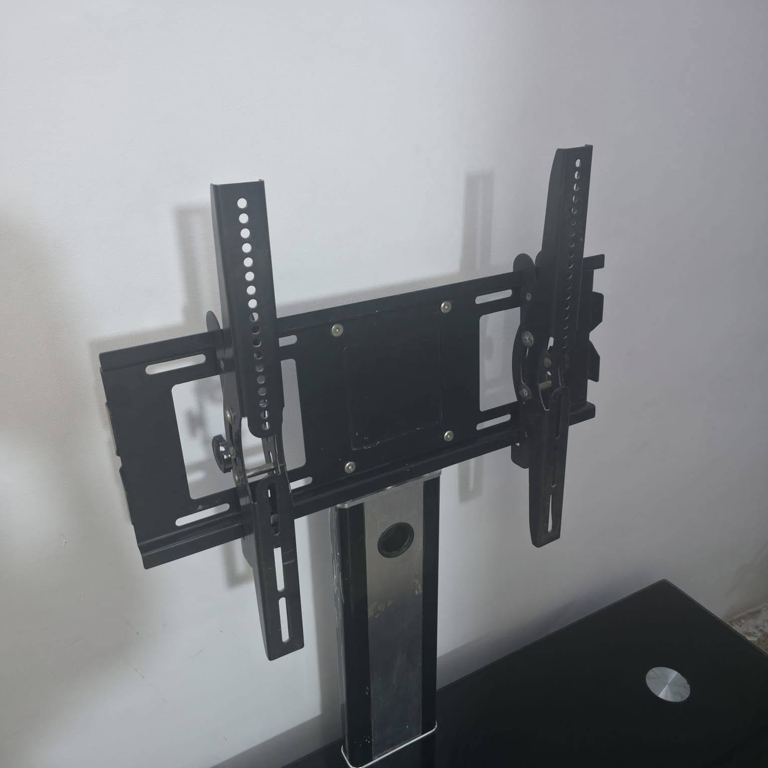 ميز ابلازمه للبيع التواصل***********
