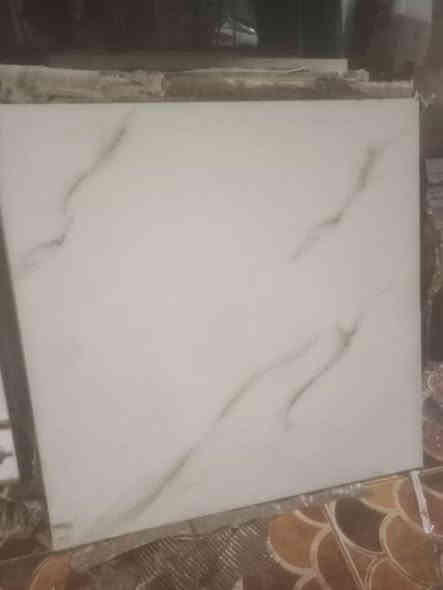 مكلفه بنشر بورسلين ارضي 36متر غير مستخدم وجداري 36 متر اللبيع مكان بين النصر والشطره *********** بي واتساب رقم السعر جدا مناسب
