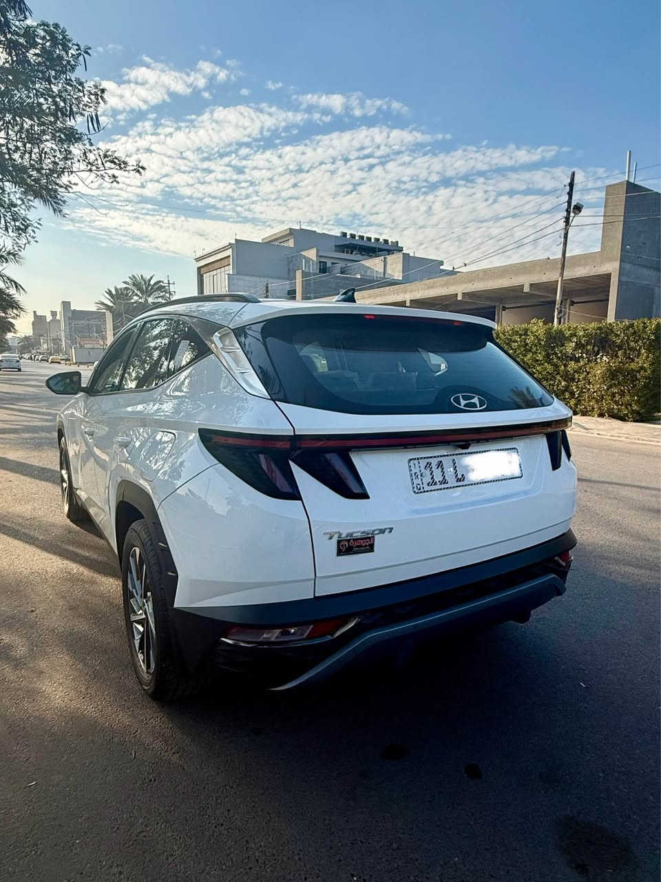 السلام عليكم
توسان 2021 خليجي 
ماشيه 41 جديدة كلش
تشغيل بصمة   
تشغيل عن بعد
سايد بريك دگمة   
كشنات كهرباء
اوتو هولد
بك لايت LED
كروس سرعه
بردات ابواب خلفية
حساسات امامية + خلفية 
تحكم مقود كامل
بصمات عدد 2 
انارة ترحيب
نقطة نزول منحدرات. 
نظام مانع تزحلق 
شاحن موبايل واير ليس  
اشاير بالمري والمري شفط
مخرج AUX + USB‏
وضعيات قيادة
مكفوله 
مكان بغداد
الشراي يتصل اوواتساب
*********** بغداد, العراق
