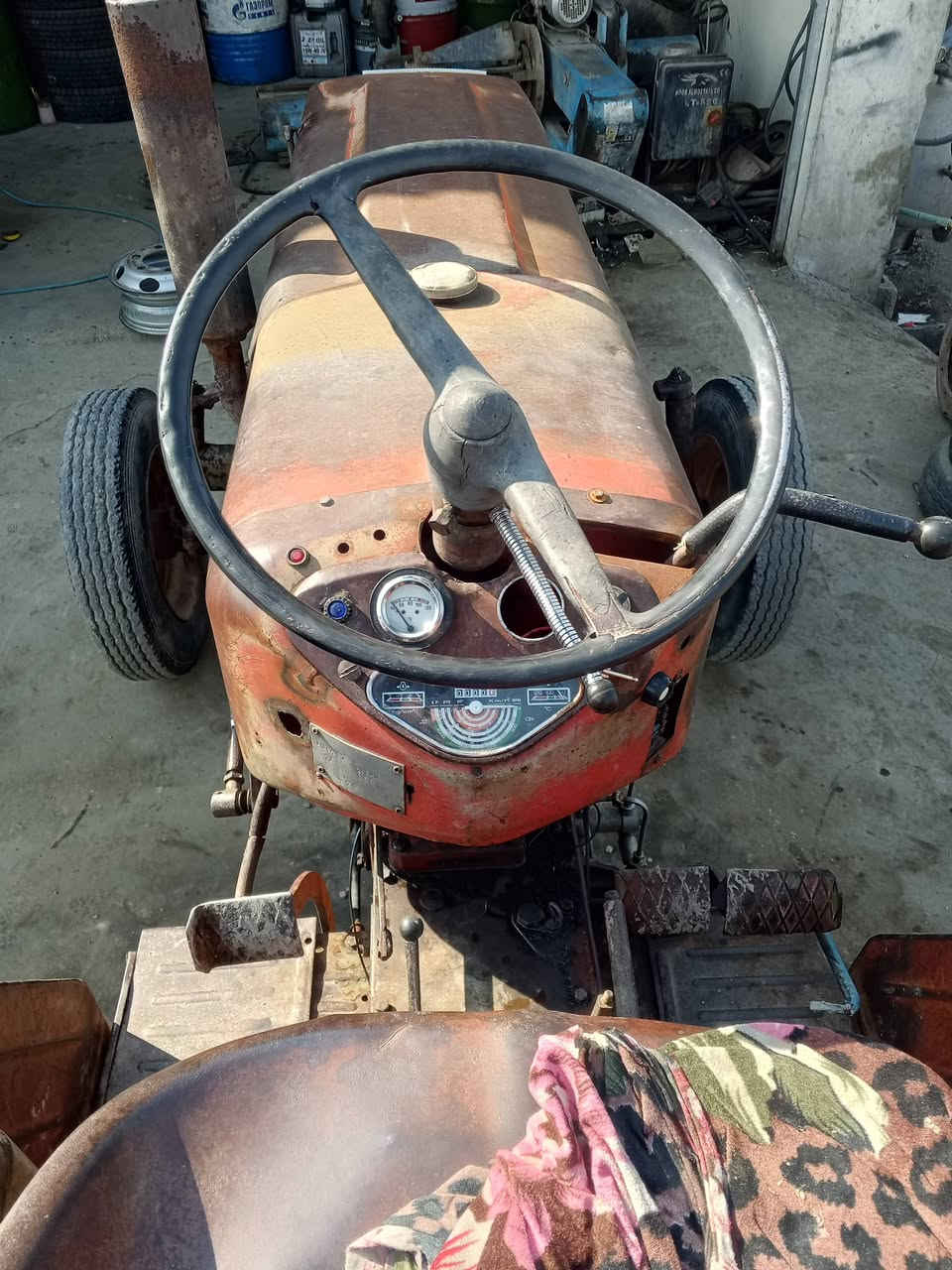 سلام عليكم مكينه عنتر 85 للبيع كير محرك اكسل كلة جاهزة مكينة وضع شركة مكان ديالى بعقوبة بهرز ***********
