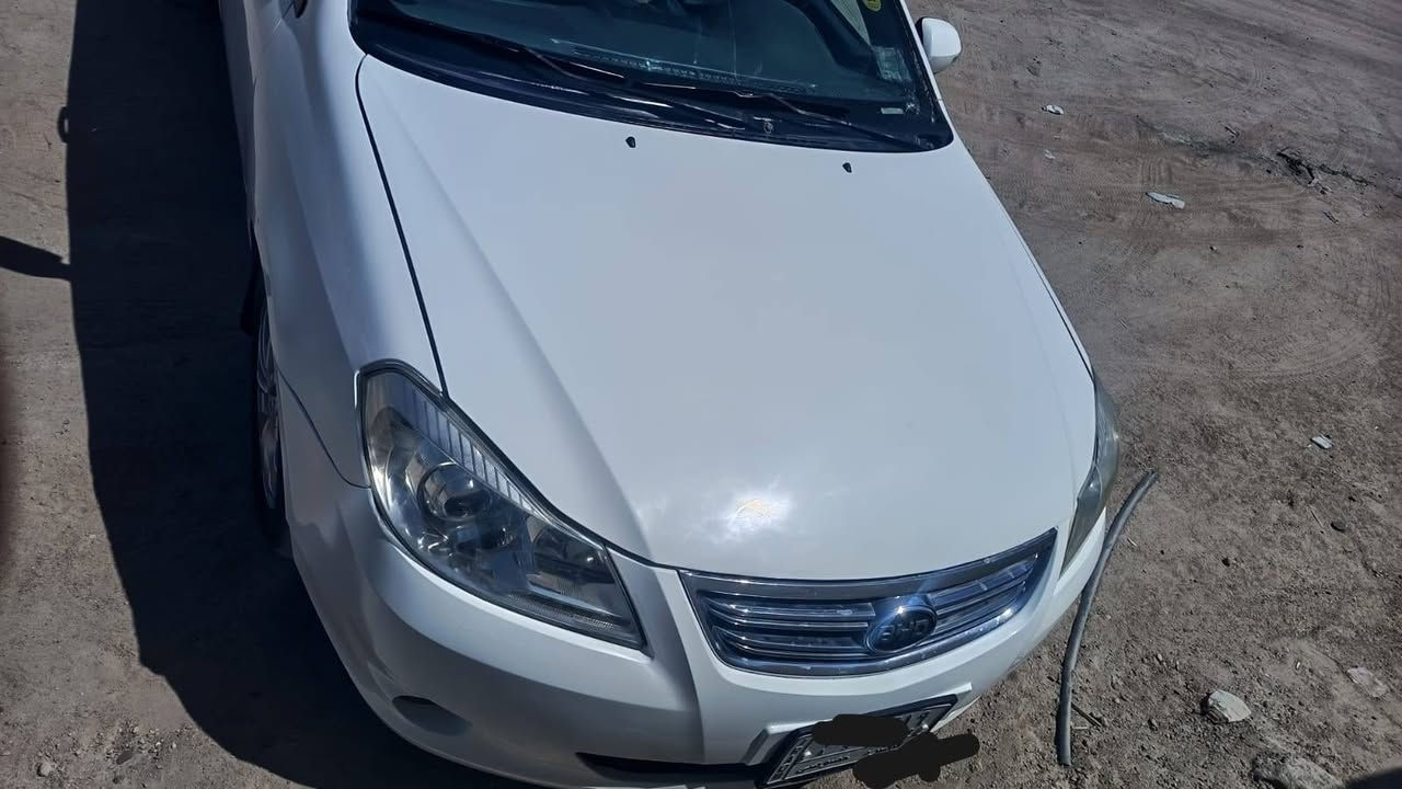 السلام عليكم
بي واي دي
سيارة جاهزة من كلشي تبريد تدفئة
البصرة
مصبوغه جمالية
سعرة 65$ وبيه مجال
مكلف بل نشر
رقم اتصال ***********
