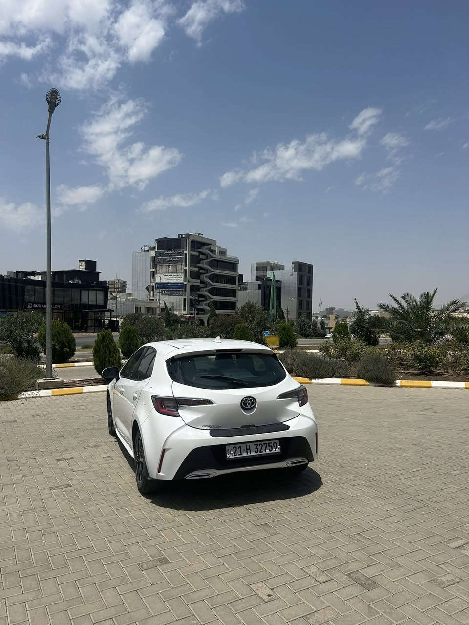 بۆ فرۆشتن
۲٠۲۱ کۆرۆلا بۆ زانیاری زیاتر پەیوەندی بکەن بە ژمارەی ٠۷۷٠٤۹٦۹٥۹٦

‎تويوتا كرولا SE 

‎الموديل : 2021  . (كندي) . 
‎العداد :٥٧٠٠٠  (كيلومتر ) .
‎المحرك : ٢.٠ لتر .
‎الحادث : نص بونيت صبغ
‎المكان: السليمانيه .

‎المواصفات :
‎* رادار مع مانع تصادم . 
‎* مصابيح امامية زنون مع LED . 
‎* شاشه كبيرة مع نظام ملاحة نفكيشن & (CarPlay) .
‎* محدد سرعة . 
‎* تلفون بلوتوث . 
‎* كاميرا خلفية .
‎* مرايا متحسسة للاضاءة العالية .
‎* دخول ذكي (بصمة) .
 
‎للاستفسار اكثر :
***********
